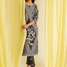 HRITIKA Geometric Printed Straight Kurta With Trouser-picture-37