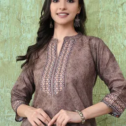 LIYALA Printed Mandarin Collar Top With Palazzos image 4