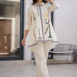 AUTUMN LANE Hemal Spiral Embroidered Pure Cotton Co-Ords-picture-29