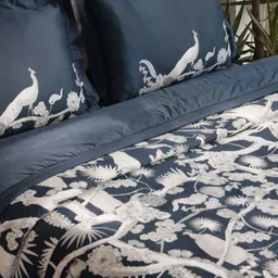 MYTRIDENT Navy Blue & White 400 TC King Bedsheet with 4 Pillow Covers image 5