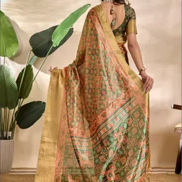 TheWonderWorld Ethnic Motifs Silk Blend Saree image 4
