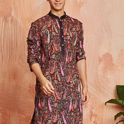 VASTRAMAY Men Printed Crepe Kurta-image-98