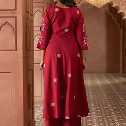 Navlik Floral Embroidered Angrakha Thread Work Chanderi Silk Kurta With Trouser & Dupatta image 3