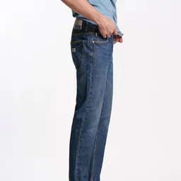 LOVEGEN Men Straight Fit Mid-Rise Low Distress Jeans image 5