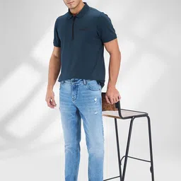 SPYKAR Men Slim Fit Heavy Fade Stretchable Jeans image 3