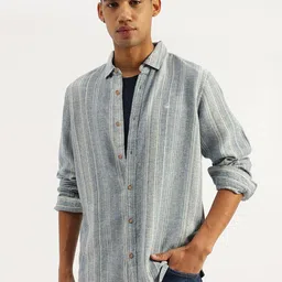 United Colors of Benetton Men Vertical Striped Spread Collar Casual Shirt-picture-23