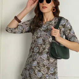 Moda Rapido Women Polyester Straight Kurtis-image-93