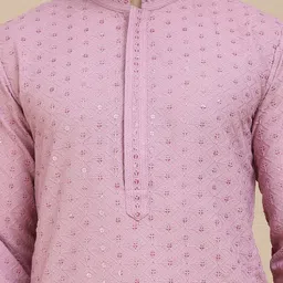 Jompers Men Geometric Embroidered Sequinned Kurta image 3