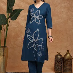 Globus Women Floral Embroidered Kurta with Trousers-image-98