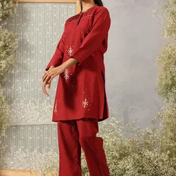 Lakshita Embroidered Mandarin Collar Tunic With Trousers Co-Ords image 4