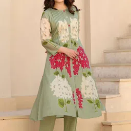 Anni Designer Women Plus Size Floral Printed Pleated Anarkali Kurta with Trousers image 3