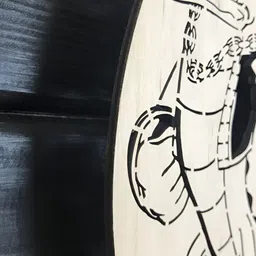 QEZNEF Beige Solid Traditional Wall Clock image 3