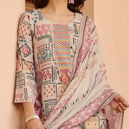 Siya Fashion Women Ethnic Motifs Printed Kurta with Trousers & Dupatta image 2