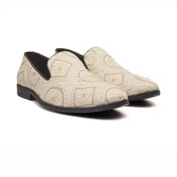 Bold Bunny Men Textured Leather Loafers-image-39