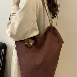 StyleCast x Revolte One Handle Oversized Bucket Tote Bag image 2