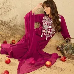 VS MALL Women Ethnic Motifs Embroidered Regular Mirror Work Kurta with Trousers & With Dupatta image 3