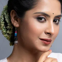 Look and Adorn Contemporary Carved Black Onyx Earrings Drop Earrings image 4