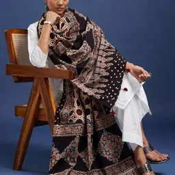 Taavi Hand Block Ajrakh Printed Pure Cotton Dupatta-picture-18