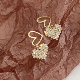 VAGHBHATT Gold-Plated Artificial Stones Studded Heart Shaped Drop Earrings image 4