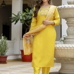 Navlik Women Floral Embroidered Kurta with Trousers & Dupatta-picture-27