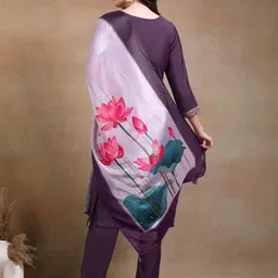 moda rapido NEW ETHNIC 4 YOU Embroidered Silk Blend Kurta Sets image 4