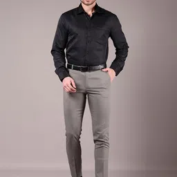 V-Mart Men Solid Spread Collar Formal Shirt image 5