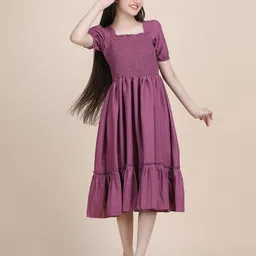 Pinly Crepe Fit & Flare Midi Dress-picture-17