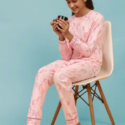 Ninos Dreams Girls Printed Round Neck Pure Cotton Night Suits image 5