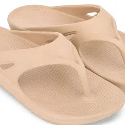 Feel alive Men Set of 4 Lightweight Sliders image 3