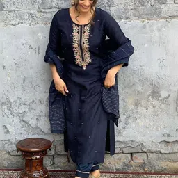 Women Basket Women Ethnic Motifs Embroidered Regular Thread Work Kurta with Trousers & With Dupatta image 3