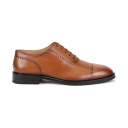 Woods Men Textured Leather Formal Oxfords Shoes image 5