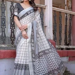 SHREEMALL Ethnic Motifs Printed Zari Saree image 2