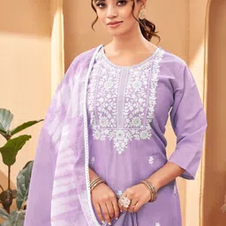 YAMUNE Women Ethnic Motifs Embroidered Regular Thread Work Pure Cotton Kurta with Patiala & With Dupatta image 4