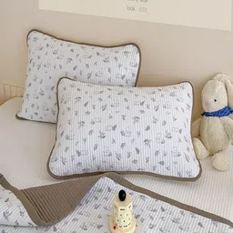 JC HOME White & Blue Printed 162 GSM Double Superking Bed Cover image 4