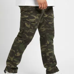 UNSTD Men Camouflage Printed Relaxed Easy Wash Cargos Trousers-image-38