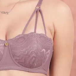 Susie Bra Medium Coverage Underwired Lightly Padded image 3