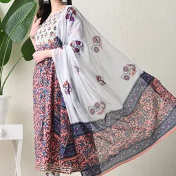 SHREE ARIHANT CREATIONS Women Floral Printed Panelled Kurta with Trousers & With Dupatta image 2