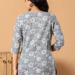 L R TEXTILES Floral Printed V-Neck Pure Cotton Kurti image 2