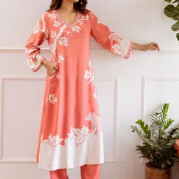 KALINI Women Floral Printed Regular Beads and Stones Kurta with Palazzos Kurta Sets image 2