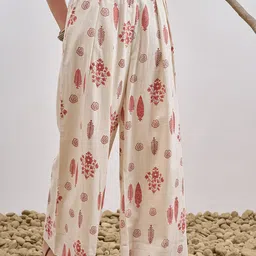 Vara By Vishudh Women Floral Printed Ethnic Palazzos-image-29
