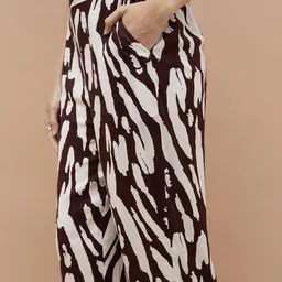 Fame Forever by Lifestyle Women Abstract Printed Regular Fit Trouser image 2