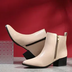 The Roadster Lifestyle Co Women Solid Casual Boots-image-56