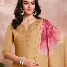 Seerat Women Ethnic Motifs Embroidered Regular Thread Work Pure Cotton Kurti with Trousers & With Dupatta image 3