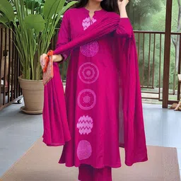 SZN Women Printed Regular Kurta with Trousers & Dupatta image 3