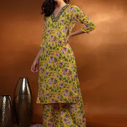 VAALI Women Floral Printed Regular Thread Work Kurta with Palazzos-picture-20