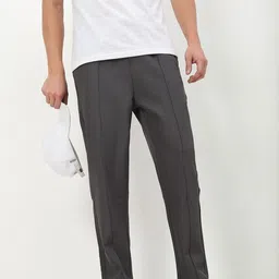 SHOWOFFFF Men Comfort Straight Fit Low-Rise Trousers-picture-16