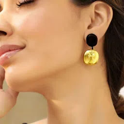 Rubans Voguish Floral Drop Earrings image 1