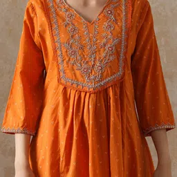 Moara Floral Embroidered V-Neck Mirror Work Pure Cotton Kurta With Trousers And Dupatta image 2