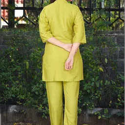 DESI RIWAAZ Women Ethnic Motifs Printed Regular Kurta with Trousers image 5