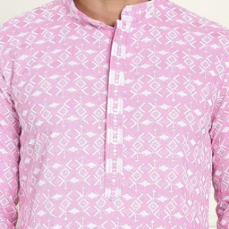 Jompers Geometric Embroidered Chikankari Mandarin Collar Straight Kurta With Pyjamas image 4